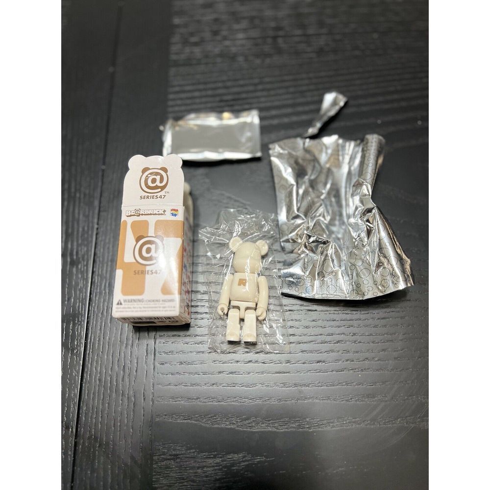 Basic R 100%‎ Series 47 Medicom Bearbrick Be@rbrick - Picture 2 of 5